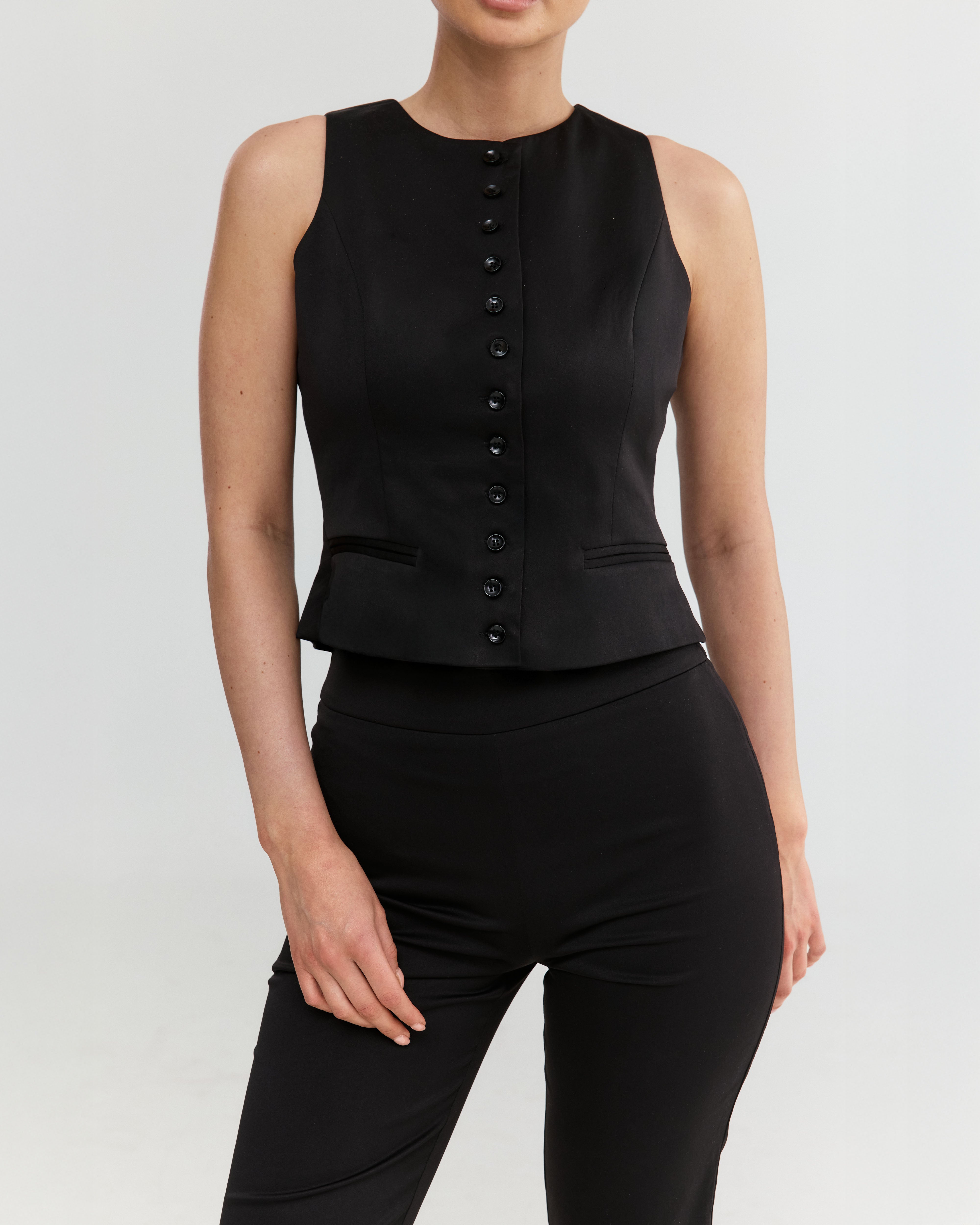 TAILORED CAPRI LEGGINGS