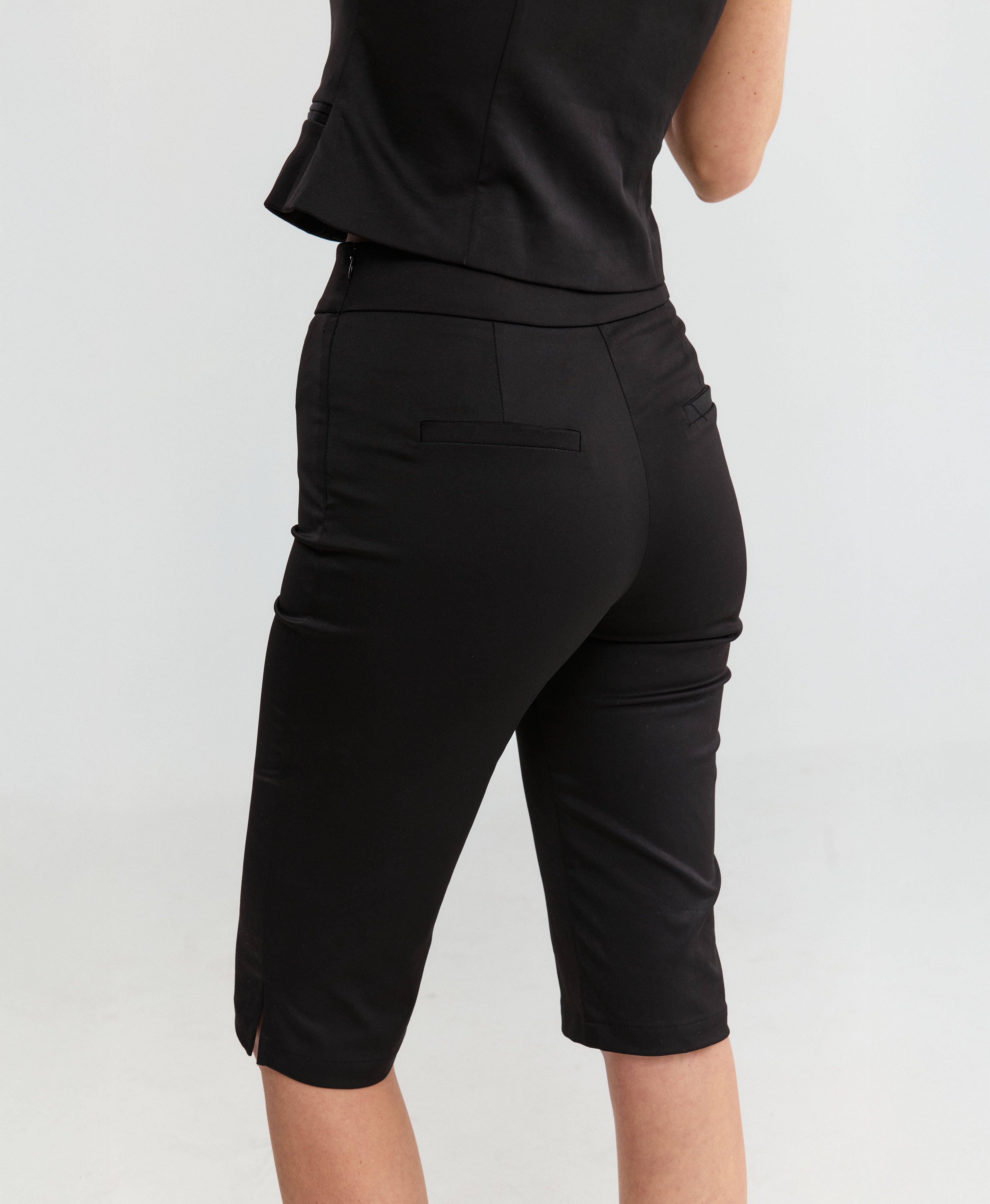 TAILORED CAPRI LEGGINGS